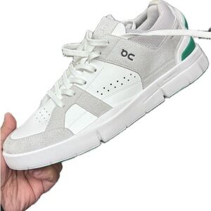 On The Roger CLUBHOUSE Running Men's White, Gray, and Green Sneakers size US10.5